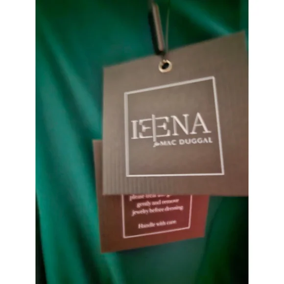 Mac Duggal Green Long Sleeve Maxi Gown Size 4 - Picture 9 of 10